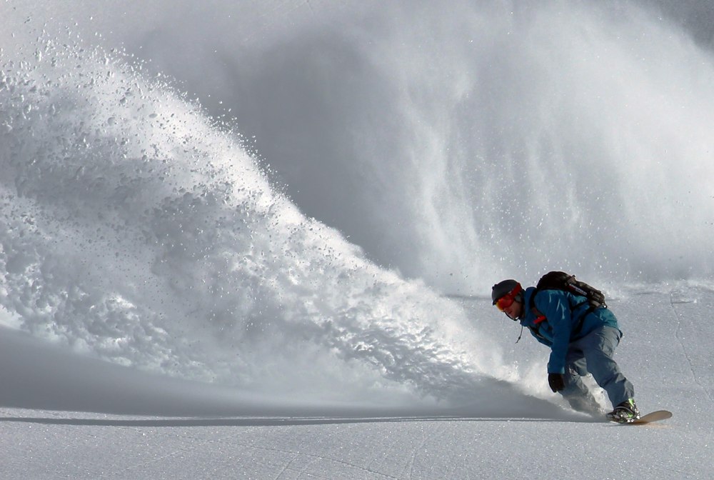 American snowy peaks freeride zone